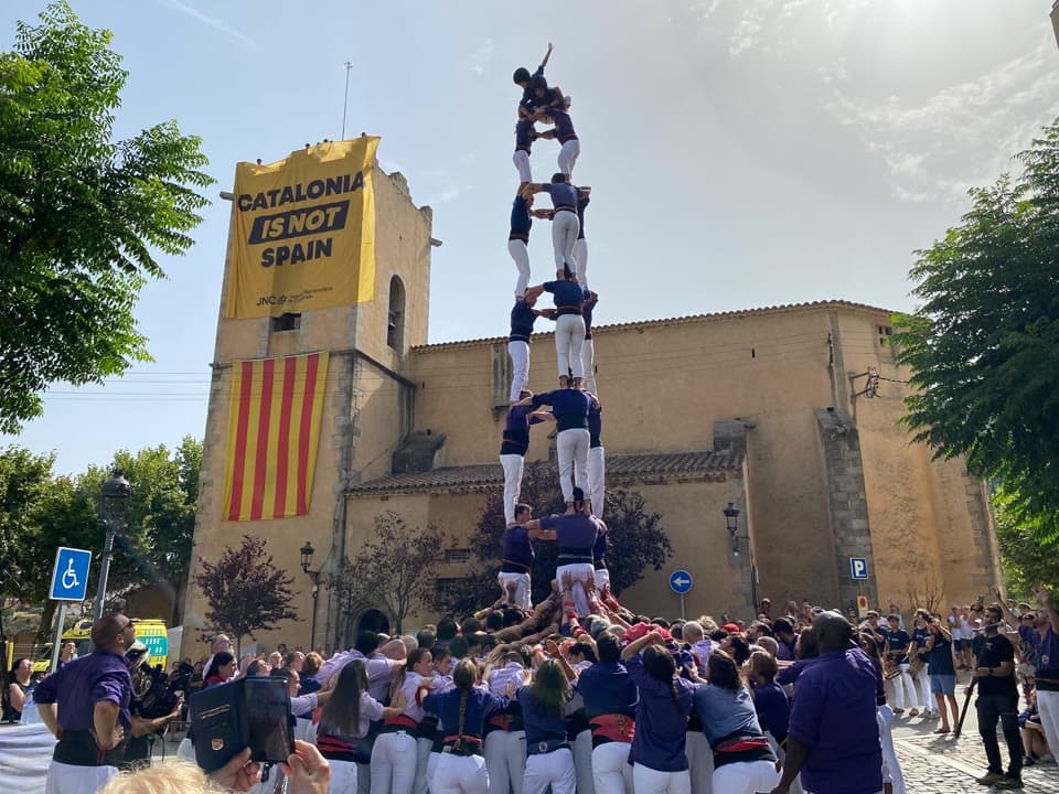 Capgrossos i Minyons fan els deures a Cabrera amb la mirada posada a Les Santes