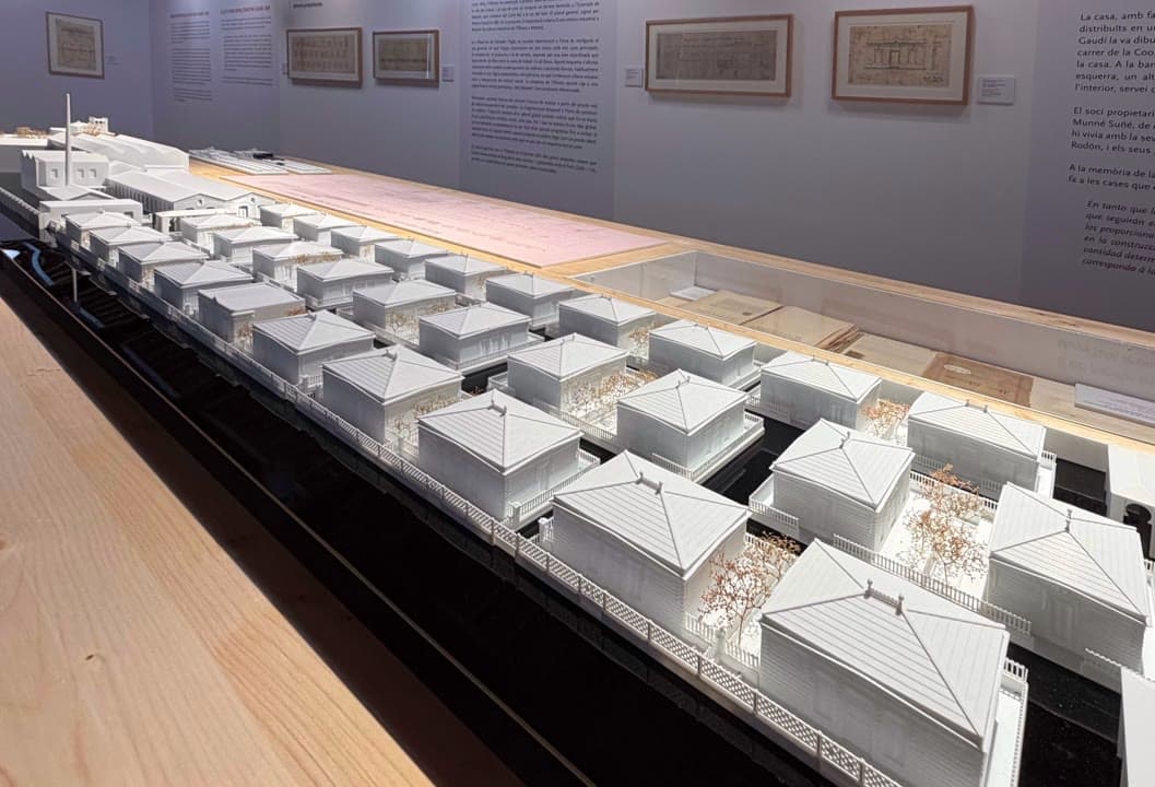 Una mostra situa els inicis de Gaudí a Mataró i reescriu la seva trajectòria